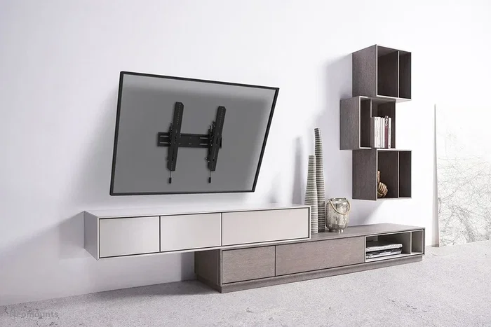 Neomounts WL35S-850BL14 Soporte de pared inclinable para TV 32-75", 50 kg, VESA 400x400, Ajuste de altura y nivel, Negro