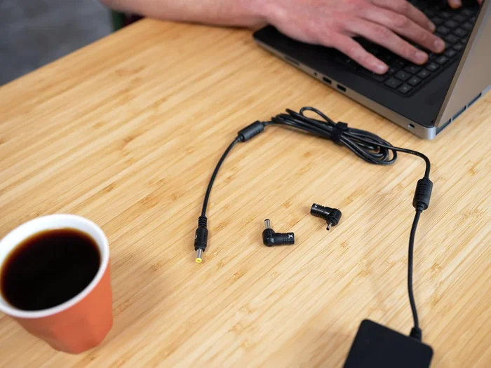 Trust Primo 22142 Cargador Universal para Portátil 90W, 19V, con 6 Conectores y Protección Inteligente, Compatible con Acer, Asus, Dell, HP, Lenovo, Toshiba y Más Trust Primo 22142 Cargador Universal para Portátil 90W, 19V, con 6 Conectores y Protección Inteligente, Compatible con Acer, Asus, Dell, HP, Lenovo, Toshiba y Más