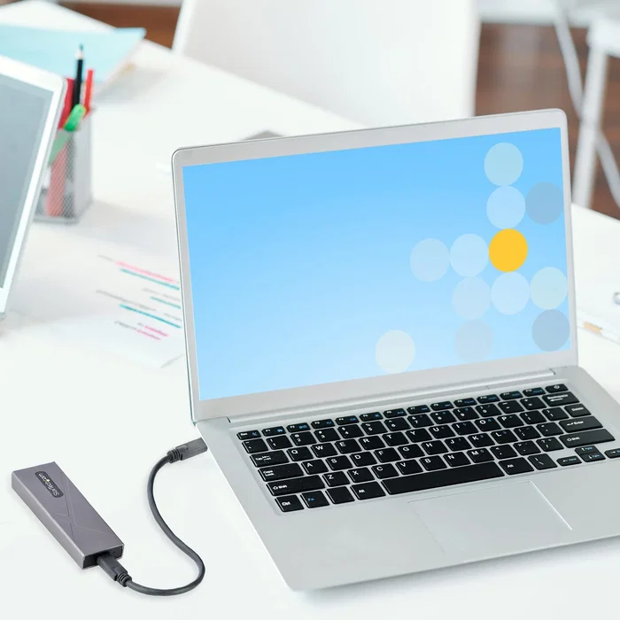 StarTech Caja Externa SSD M.2 USB-C 10Gbps - Compatible con NVMe y SATA - Instalación sin Herramientas - Incluye Cables USB-C y USB-A - Aluminio - M2-USB-C-NVME-SATA