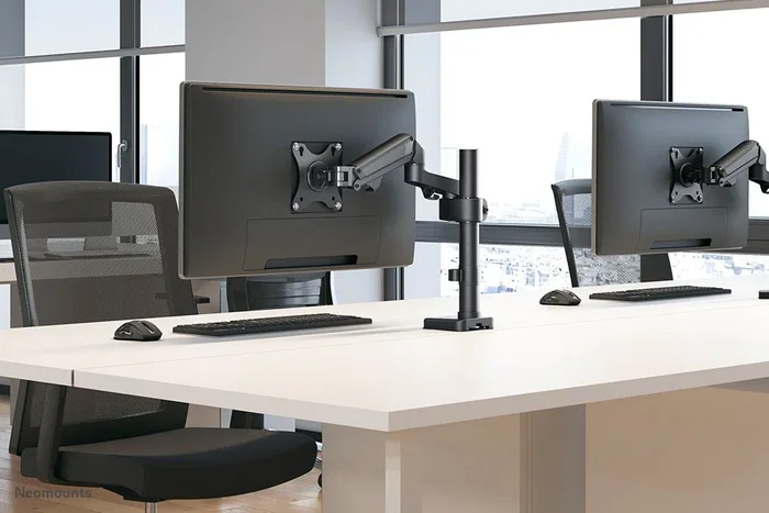 Neomounts DS70-750BL1 Soporte de Monitor de Movimiento Completo para 17-27 pulg.
