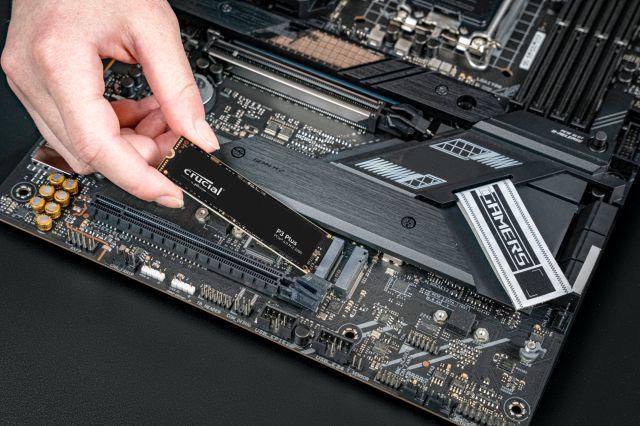 Crucial Crucial P3 Plus 4 TB M.2 NVMe SSD Crucial Crucial P3 Plus 4 TB M.2 NVMe SSD
