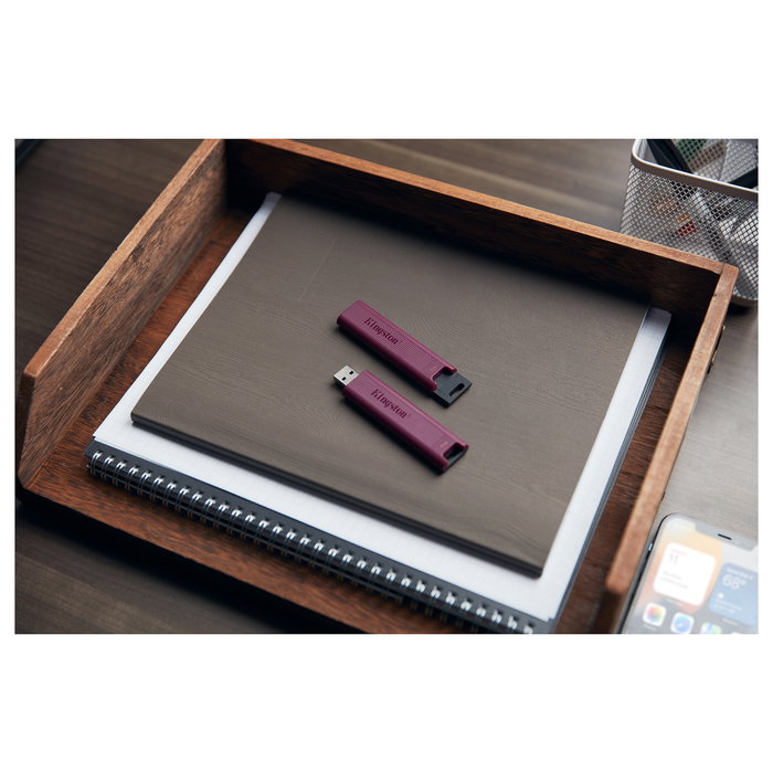 Kingston DataTraveler Ultimate GT USB 3.2 Gen 2, 1TB, 1000MB/s Lectura, 900MB/s Escritura, Rojo