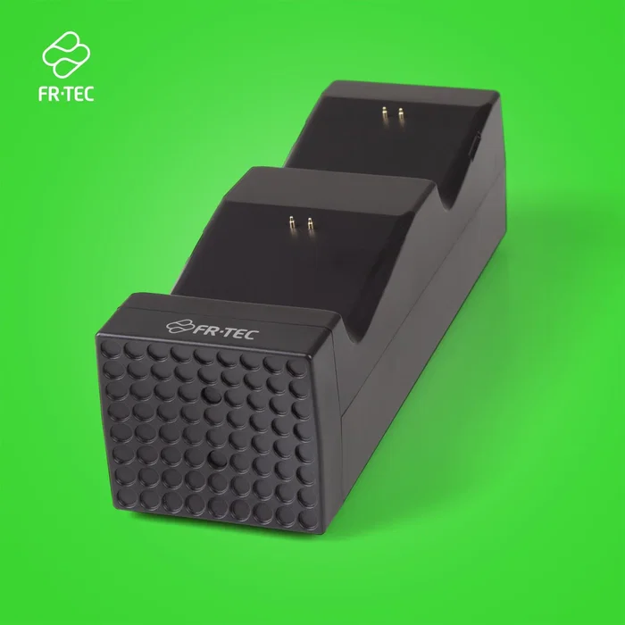 Blade Gaming FT3001 Estación de Carga Dual para Mandos Xbox Series X, Series S y Xbox One, con Baterías Recargables 1200mAh y LEDs Indicadores