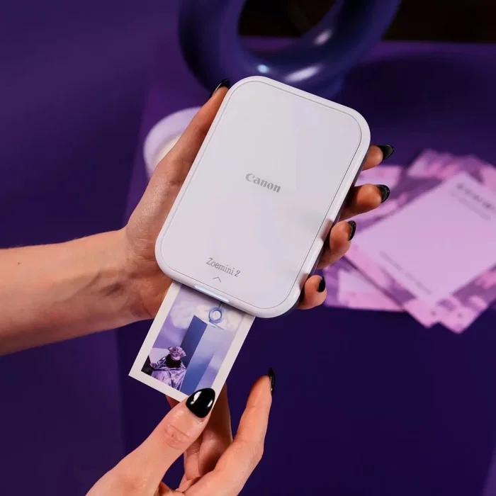 Canon Zoemini 2 - Impresora de fotos portátil ZINK sin tinta, Bluetooth, 313 x 500 DPI, tamaño de impresión 2" x 3" (5x7.6 cm), color blanco