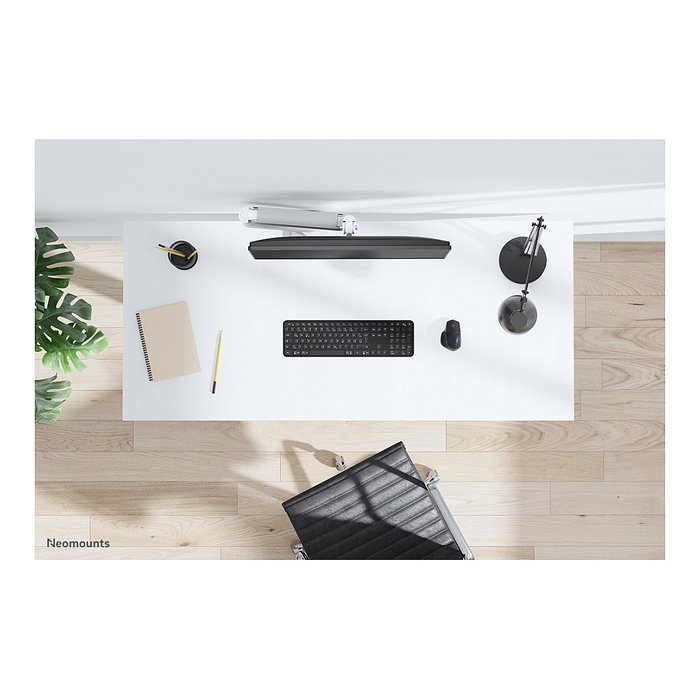 Neomounts DS70-450WH1 Brazo de Monitor Full-Motion para Pantallas de 17 a 42 Pulgadas (43-107 cm), Soporte de Gas, Carga 15 kg, Montaje Pinza/Atornillado, Blanco Neomounts DS70-450WH1 Brazo de Monitor Full-Motion para Pantallas de 17 a 42 Pulgadas (43-107 cm), Soporte de Gas, Carga 15 kg, Montaje Pinza/Atornillado, Blanco