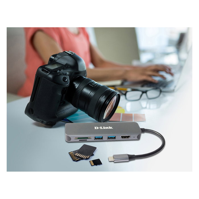 D-Link DUB-2327 Hub USB-C 6 en 1 con HDMI, Carga 60W PD 3.0, Puertos USB 3.2 Gen 1, Lector Tarjetas SD/MicroSD, Gris, Plug & Play