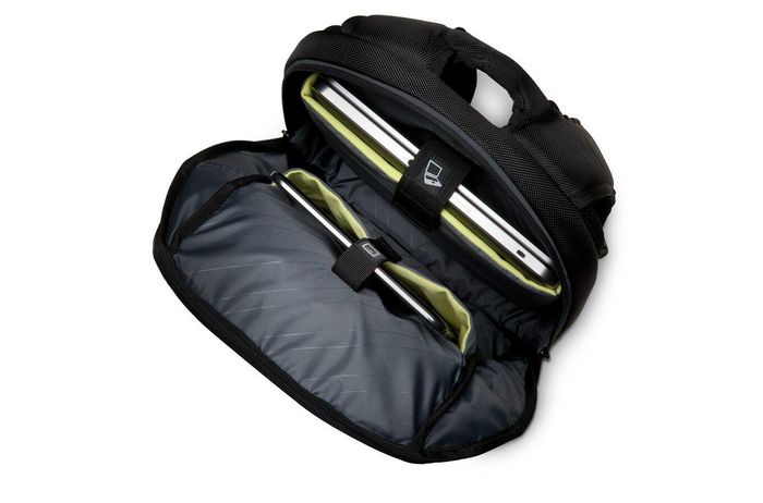Kensington Triple Trek Mochila para Portátil de 14 pulg. Negro