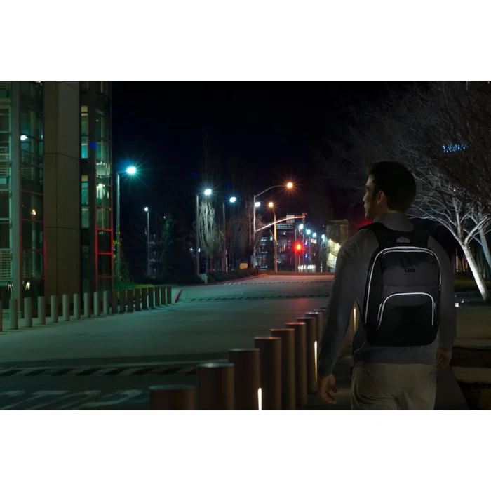 Kensington Triple Trek Mochila para Portátil de 14 pulg. Negro