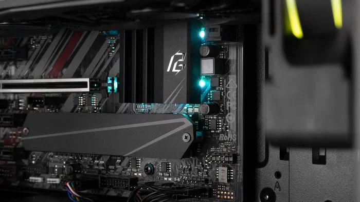 NOX Infinity Omega Midi Tower ATX Negra - Caja PC con Panel Lateral Acrílico, Ventilador RGB 120mm, 1x USB 3.0, 2x USB 2.0, Gestión de Cables y Soporte para Refrigeración Líquida