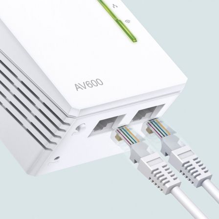 TP-Link AV600 Kit de Adaptadores Powerline con WiFi, 600 Mbps, WiFi 4 (802.11n), 3 Puertos Gigabit, Blanco