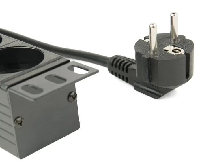 Gembird EG-PDU-014 Regleta para Rack 1U con 8 Salidas AC y 3 m de Cable