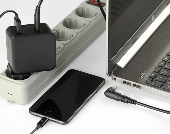 GEMBIRD Cargador Universal Portátil 60W con Cable Tipo C y 10 Conectores GEMBIRD Cargador Universal Portátil 60W con Cable Tipo C y 10 Conectores