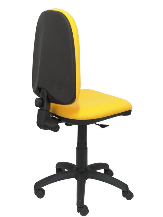 Silla de oficina Aýna con mecanismo Contacto permanente básico tapizada con Tela color Amarillo. Equipada con Base poliamida negra, Sin brazos y Ruedas de nailon 50 mm