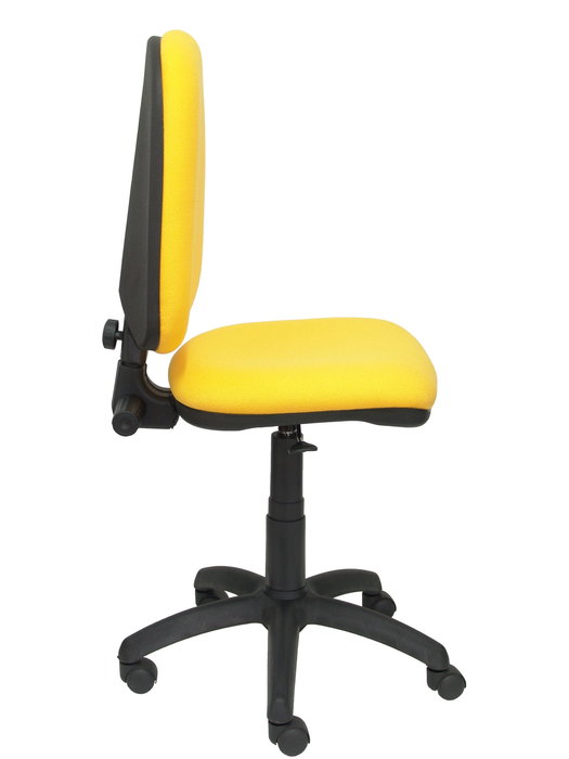 Silla de oficina Aýna con mecanismo Contacto permanente básico tapizada con Tela color Amarillo. Equipada con Base poliamida negra, Sin brazos y Ruedas de nailon 50 mm