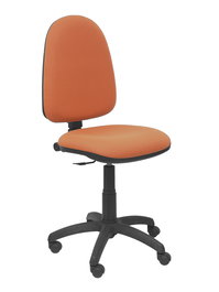 Silla de oficina Aýna con mecanismo Contacto permanente básico tapizada con Tela color Marrón. Equipada con Base poliamida negra, Sin brazos y Ruedas de nailon 50 mm