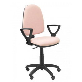 Silla de oficina Aýna con mecanismo Contacto permanente básico tapizada con Tela color Rosa pálido. Equipada con Base poliamida negra, Brazos fijos y Ruedas de parqué