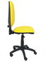 Silla de oficina Aýna con mecanismo Contacto permanente básico tapizada con Similpiel color Amarillo. Equipada con Base poliamida negra, Sin brazos y Ruedas de nailon 50 mm