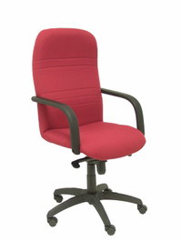 Sillón Letur con mecanismo Basculante avanzado tapizada con Tela color Granate. Equipado con Base poliamida negra, Brazos fijos y Ruedas de nailon 50 mm