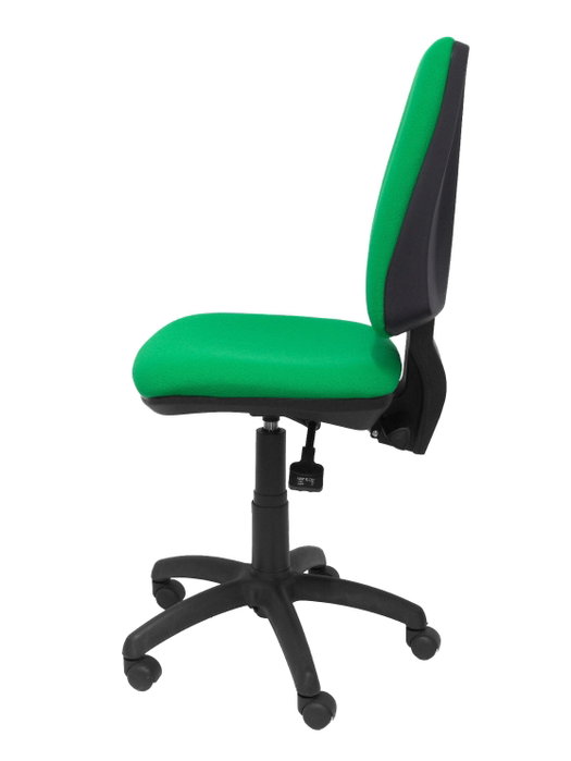 Silla de oficina Elche con mecanismo Asincro tapizada con Tela color Verde. Equipada con Base poliamida negra, Sin brazos y Ruedas de nailon 50 mm Silla de oficina Elche con mecanismo Asincro tapizada con Tela color Verde. Equipada con Base poliamida negra, Sin brazos y Ruedas de nailon 50 mm