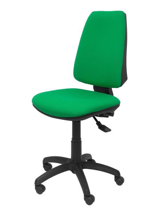 Silla de oficina Elche con mecanismo Asincro tapizada con Tela color Verde. Equipada con Base poliamida negra, Sin brazos y Ruedas de nailon 50 mm Silla de oficina Elche con mecanismo Asincro tapizada con Tela color Verde. Equipada con Base poliamida negra, Sin brazos y Ruedas de nailon 50 mm