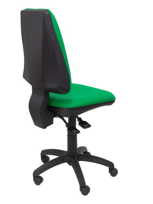 Silla de oficina Elche con mecanismo Asincro tapizada con Tela color Verde. Equipada con Base poliamida negra, Sin brazos y Ruedas de nailon 50 mm Silla de oficina Elche con mecanismo Asincro tapizada con Tela color Verde. Equipada con Base poliamida negra, Sin brazos y Ruedas de nailon 50 mm
