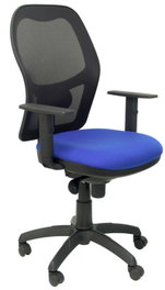 PIQUERAS Y CRESPO Silla Jorquera con respaldo de malla negro y asiento azul