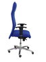 Sillón Albacete con mecanismo Sincro tapizada con Tela color Azul. Equipado con Base aluminio, Brazos 1D y Ruedas de parqué