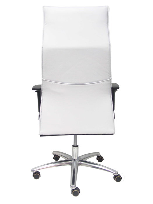 Sillón Albacete con mecanismo Sincro tapizada con Similpiel color Gris claro. Equipado con Base aluminio, Brazos 1D y Ruedas de parqué