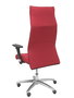 Sillón Albacete con mecanismo Sincro tapizada con Tela color Granate. Equipado con Base aluminio, Brazos 1D y Ruedas de parqué