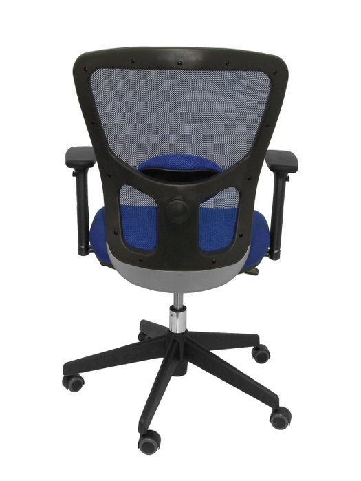 Silla de oficina Pozuelo con mecanismo Sincro tapizada con Tela color Azul. Equipada con lumbar 2D, Brazos 2D y Ruedas de parqué Silla de oficina Pozuelo con mecanismo Sincro tapizada con Tela color Azul. Equipada con lumbar 2D, Brazos 2D y Ruedas de parqué