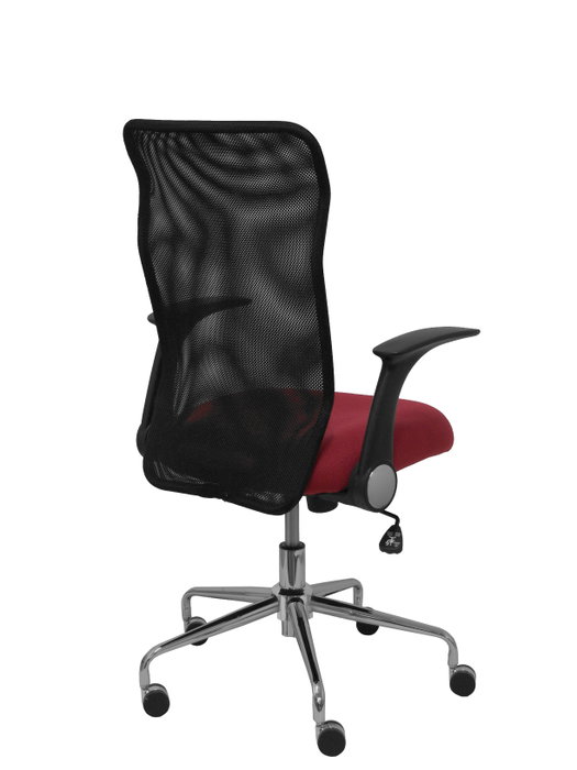 PIQUERAS Y CRESPO Silla Minaya con mecanismo basculante, brazos abatibles, respaldo de malla negro y asiento granate