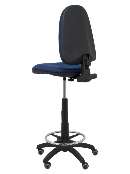 Taburete Aýna con mecanismo Contacto permanente básico tapizada con Tela color Azul marino. Equipado con Base poliamida negra, Sin brazos y Ruedas de parqué Taburete Aýna con mecanismo Contacto permanente básico tapizada con Tela color Azul marino. Equipado con Base poliamida negra, Sin brazos y Ruedas de parqué