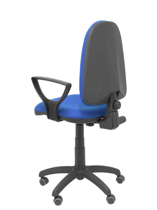 Silla de oficina Aýna con mecanismo Contacto permanente básico tapizada con Tela color Azul. Equipada con Base poliamida negra, Brazos fijos y Ruedas de parqué