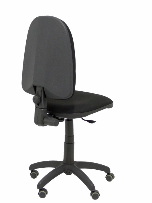PIQUERAS Y CRESPO Silla de oficina Aýna con mecanismo de contacto permanente, tela negra y ruedas de parqué PIQUERAS Y CRESPO Silla de oficina Aýna con mecanismo de contacto permanente, tela negra y ruedas de parqué