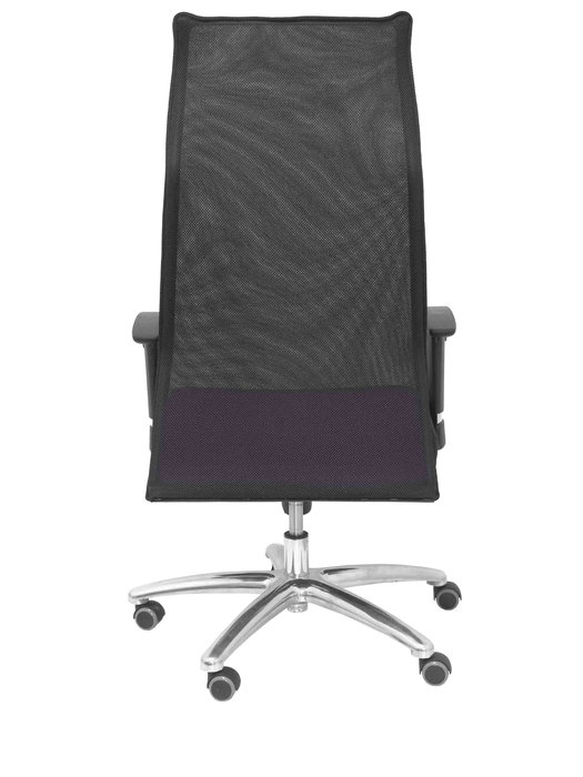 Sillón Albacete con mecanismo Sincro tapizada con Tela color Lila y malla color Negro. Equipado con Base aluminio, Brazos 1D y Ruedas de parqué