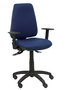 Silla de oficina Elche con mecanismo Asincro tapizada con Tela color Azul marino. Equipada con Base poliamida negra, Brazos 1D y Ruedas de nailon 50 mm