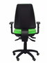 Silla de oficina Elche con mecanismo Asincro tapizada con Tela color Pistacho. Equipada con Base poliamida negra, Brazos 1D y Ruedas de parqué