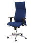 Sillón Albacete con mecanismo Sincro tapizada con Tela color Azul marino. Equipado con Base aluminio, Brazos 1D y Ruedas de parqué