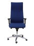 Sillón Albacete con mecanismo Sincro tapizada con Tela color Azul marino. Equipado con Base aluminio, Brazos 1D y Ruedas de parqué