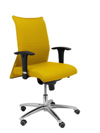 Silla Albacete confidente con mecanismo Sincro tapizada con Tela color Amarillo. Equipada con Base aluminio, Brazos 1D y Ruedas de parqué