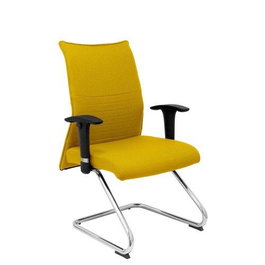 Silla Albacete confidente tapizada con Tela color Amarillo. Brazos 1D y No aplica