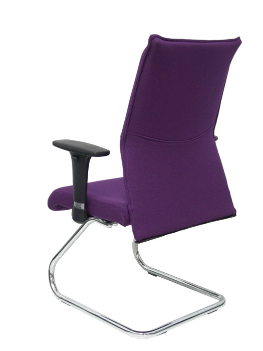 Silla Albacete confidente tapizada con Tela color Morado. Brazos 1D y No aplica