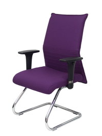 Silla Albacete confidente tapizada con Tela color Morado. Brazos 1D y No aplica