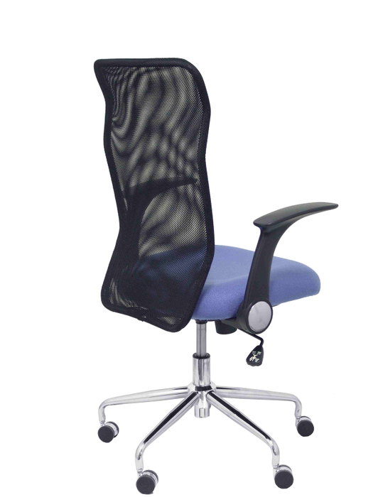 PIQUERAS Y CRESPO Silla Minaya con brazos abatibles, respaldo de malla negro y asiento azul claro