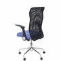 PIQUERAS Y CRESPO Silla Minaya con brazos abatibles, respaldo de malla negro y asiento azul claro