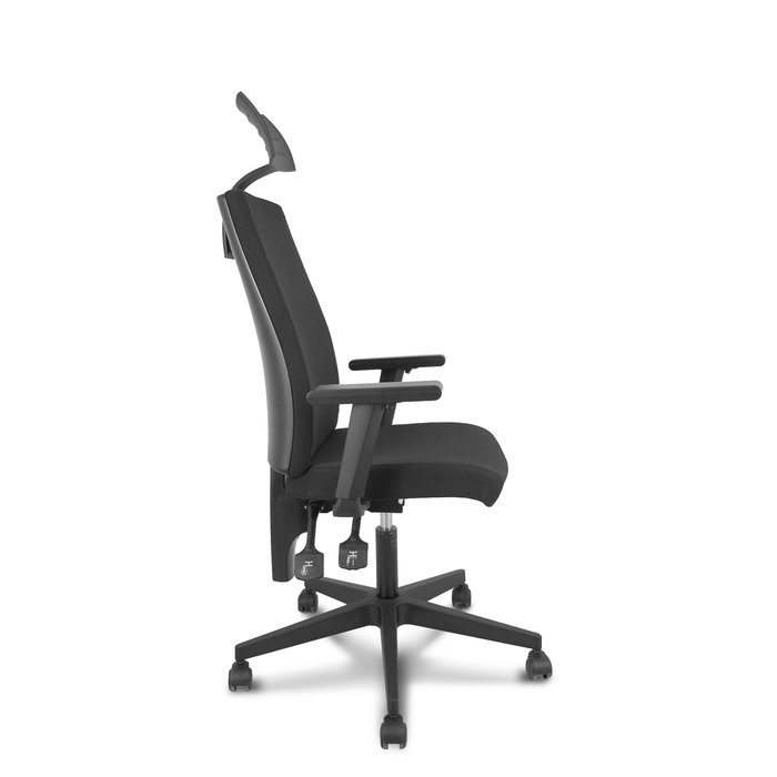 Silla de oficina I-Line con mecanismo Contacto permanente de doble maneta tapizada con Tela color Negro. Equipada con Base poliamida negra, Brazos 1D, Cabecero Fijo y Ruedas autofrenantes