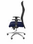 Sillón Albacete con mecanismo Sincro tapizada con Tela color Azul marino y malla color Negro. Equipado con Base aluminio, Brazos 1D y Ruedas de parqué