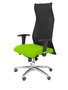 Sillón Albacete con mecanismo Sincro tapizada con Tela color Pistacho y malla color Negro. Equipado con Base aluminio, Brazos 1D y Ruedas de parqué