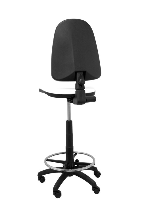 Taburete Aýna con mecanismo Contacto permanente básico tapizada con Similpiel color Blanco. Equipado con Base poliamida negra, Sin brazos y Ruedas de nailon 50 mm