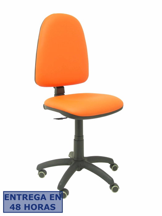 PIQUERAS Y CRESPO Silla Aýna tapizada en símil piel naranja con ruedas para parqué PIQUERAS Y CRESPO Silla Aýna tapizada en símil piel naranja con ruedas para parqué